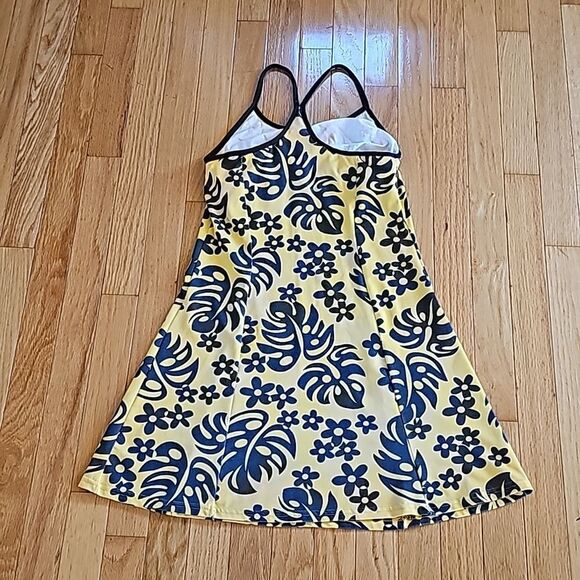 Lejay Ladies Tennis Dress. Size Medium Yellow with Navy Blue Flower Design - Picture 2 of 3